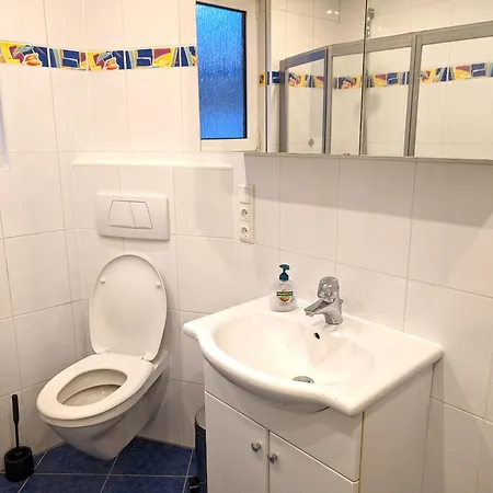 Sonnige Kunstwohnung Апартаменты